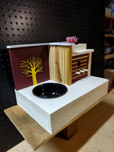 Mid Century Modern 100% Cedar Birdhouse with mini-birdbath / pool - easy clean - 第 2/5 張圖片
