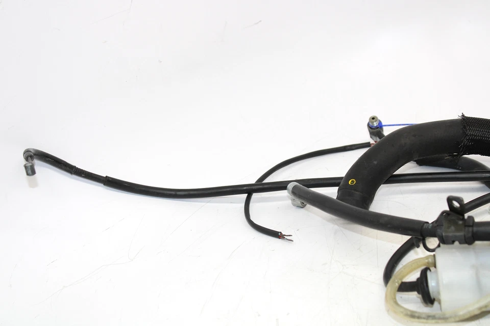 Suzuki GSXR750 2004 mangueras y cables Foto 4 de 4