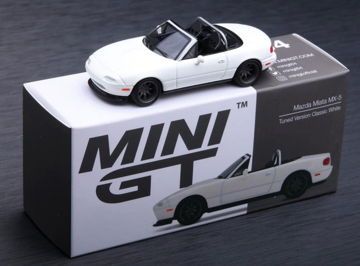 MINIGT 1/64 Scale Mazda Miata MX5 NA White Diecast Car Model