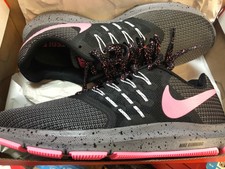 womens nike run swift se