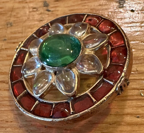 CHANEL 100% Authentic Vintage Cabochon Gripoix CC Logo Button/Charm-NEW/RARE(1)