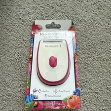 REMINGTON SMOOTH AND SILKY 3 BLADE SHAVER COMPACT WET DRY BATTERY OPERATED