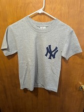 Derek Jeter New York Yankees 2 Gray T Shirt Youth 8 New With Tags