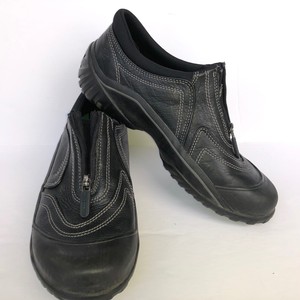 clarks women's muckers fog shoes