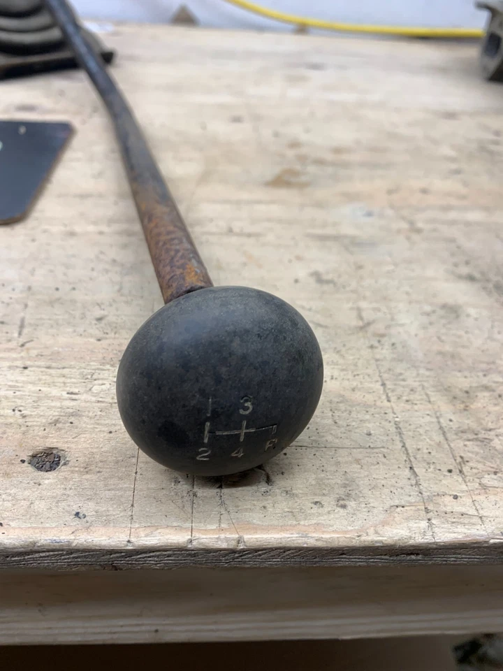 79 80 81 Ford T18 T19 4 speed Manual Transmission SHIFTER HANDLE W/NOB KNOB BOOT - Image 2 of 4
