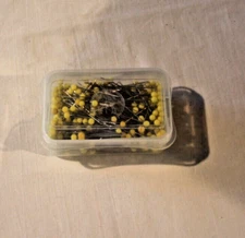 Quilting Pins 1-3/4-Inch 400 pcs Yellow open box dritz