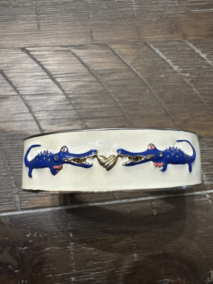 Brazalete brazalete con bisagras Betsey Johnson Ivy League cocodrilo Foto 2 de 4