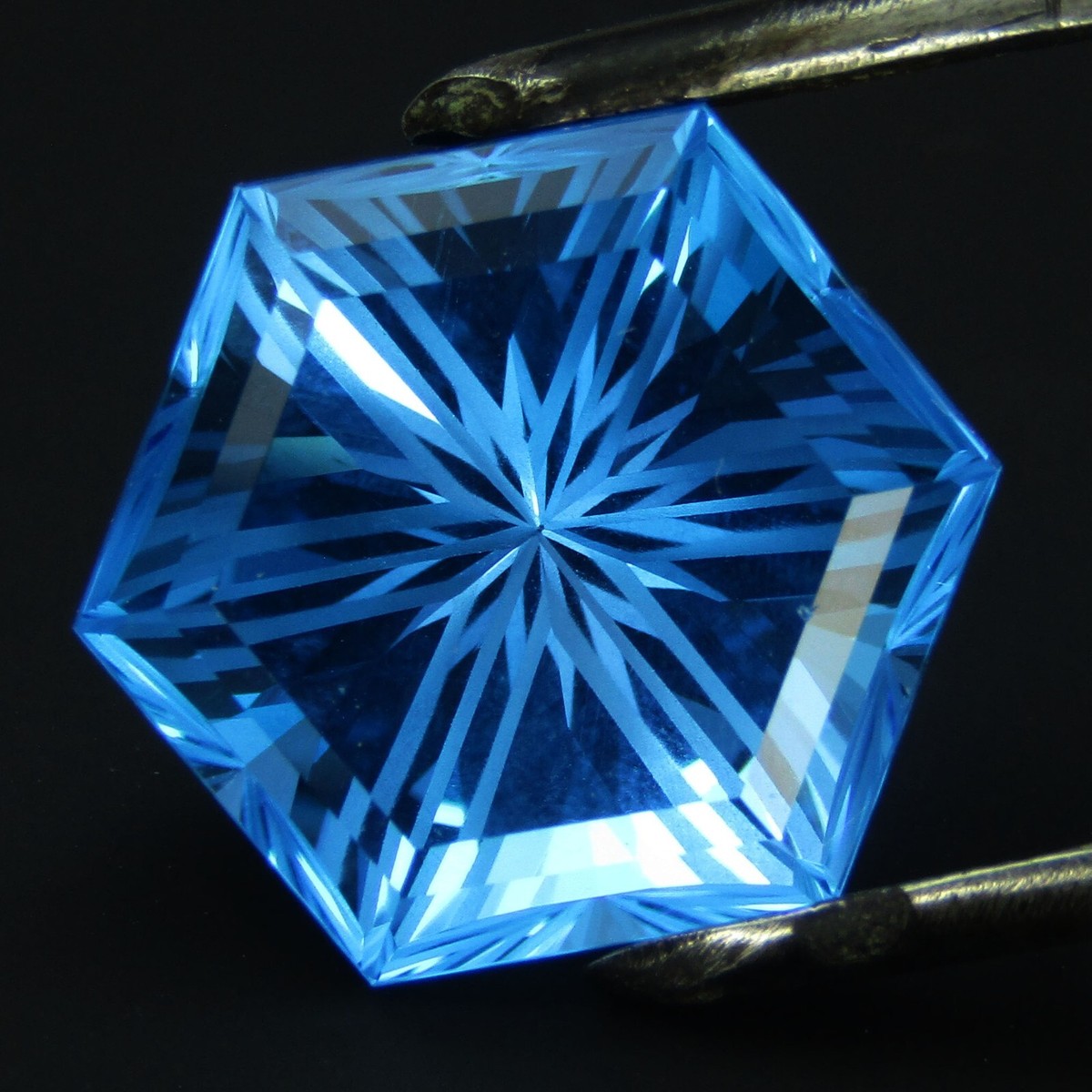 Swiss Different Colors Of Blue Topaz Elegants Natural Swiss Blue