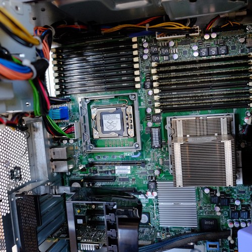 IBM Server System X3400 M3 - Xeon E5606 @2,13GHz - 4 GB RAM / SSD - Bild 6 von 24