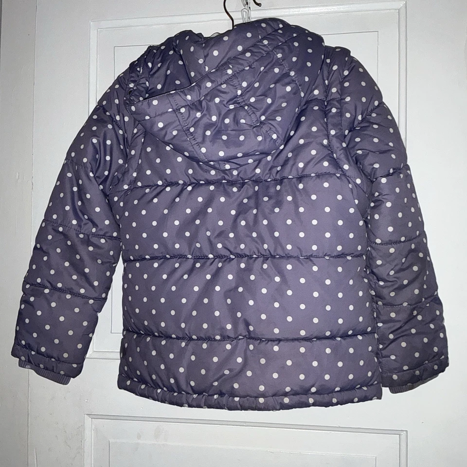 Abrigo con capucha Mini Boden a lunares talla 9-10 púrpura invierno acolchado Foto 2 de 4