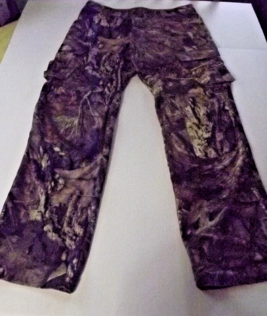 Men' Cabela's Grand Size 32 Tall lightweight, durable, outfitter camo pattern