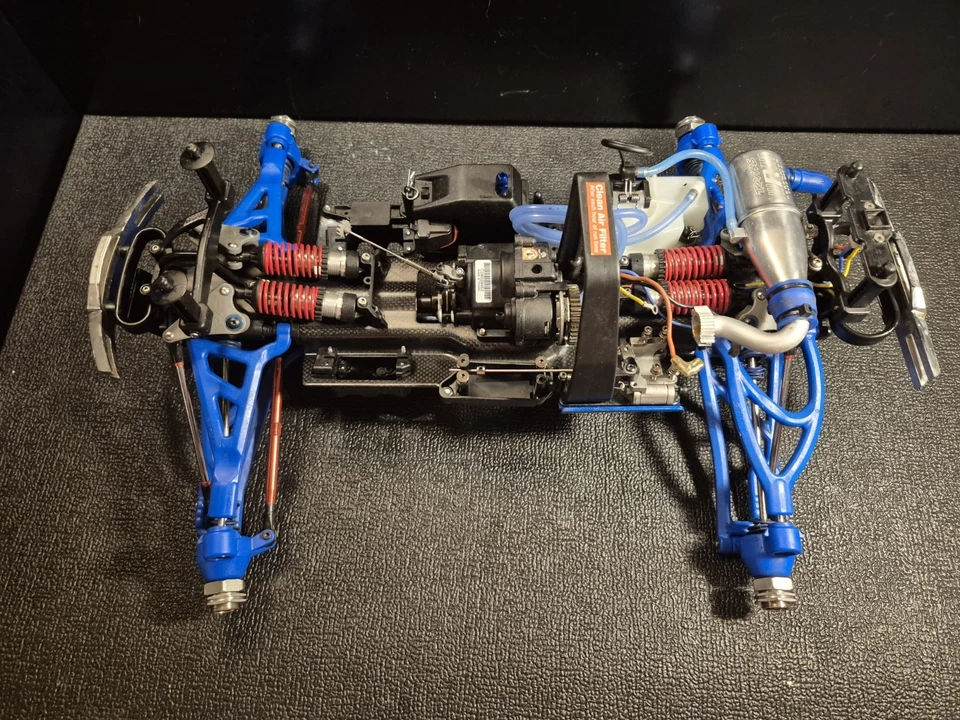 TRAXXAS REVO 3.3 VANTAGE CARBON FIBER CUSTOM BUILD NITRO RPM INTEGY PROLINE - Image 4 of 4