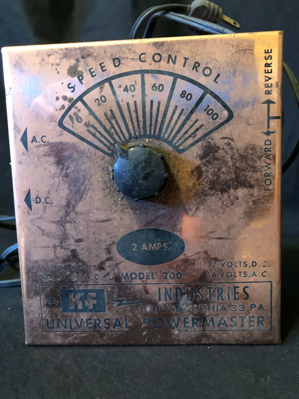 Universal Powermaster KF Industries HO Scale Model 200 2 Amps 12 DC 16