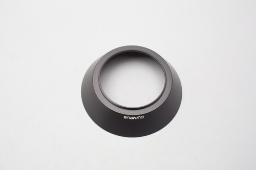 Olympus OM System Zuiko 28mm F2 Lens Hood - Picture 3 of 4