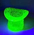 Vintage Fenton Daisy & Buttons Vaseline (Uranium) Glass Top Hat