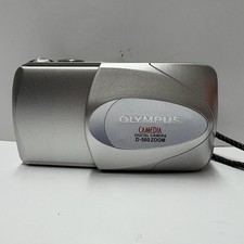 Olympus CAMEDIA D-560 Zoom 3.2MP Digital Camera  TESTED