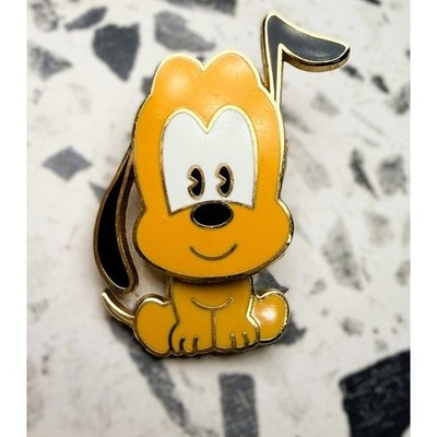 Pluto Movable Body Disney Pin   2005