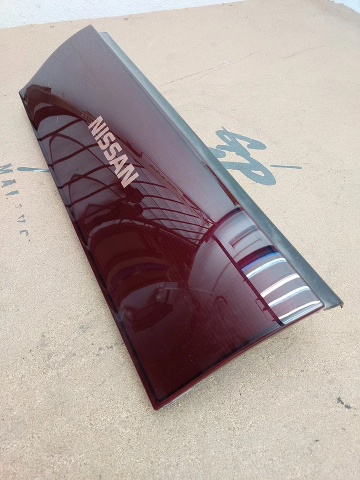 JDM Nissan Cefiro A31 Chuki Rear Tail Light Centre Garnish Panel Genuine Mid - Image 2 of 4