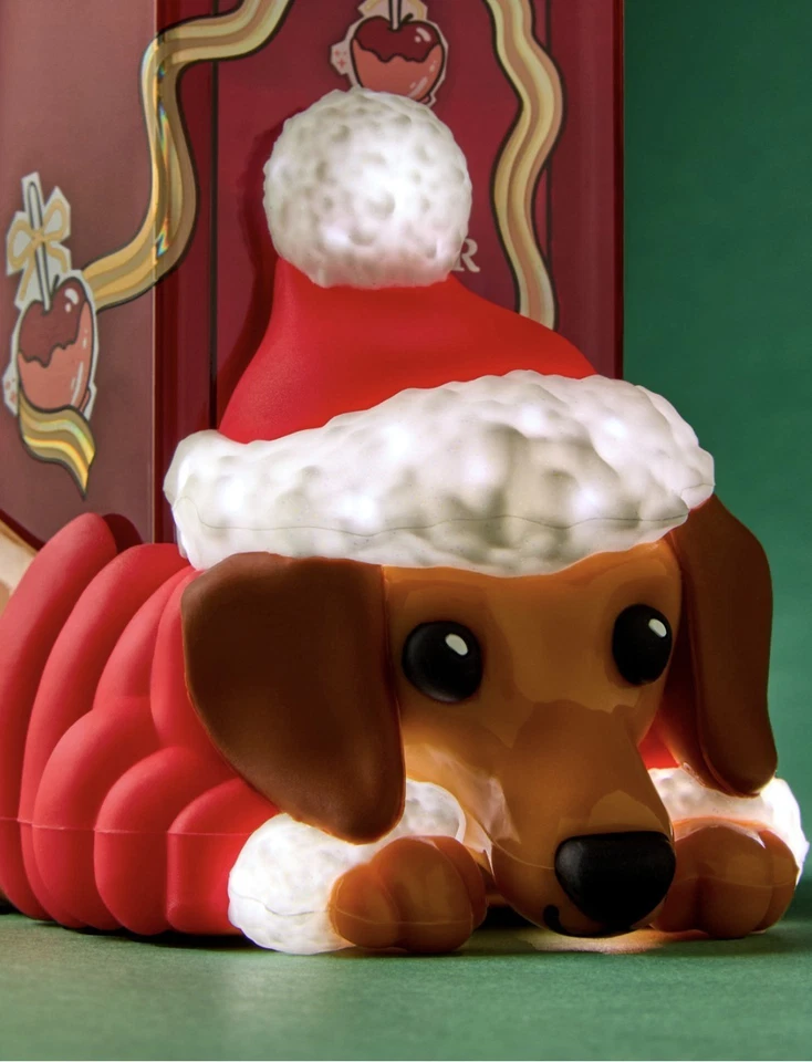 Juego de 5 piezas de accesorios de pedestal de velas de vacaciones Bath & Body Works DACHSHUND para perros Foto 4 de 4