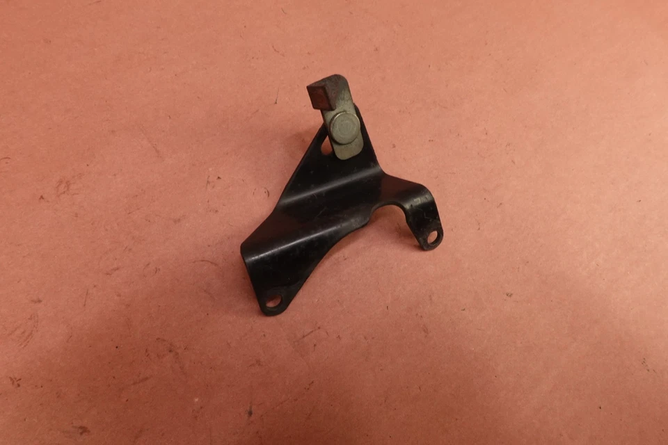 Soporte de soporte de escape Harley Davidson Road King FLHR 2007-2011 Foto 3 de 4