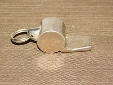 VINTAGE SPORTCRAFT METAL WHISTLE MADE IN JAPAN