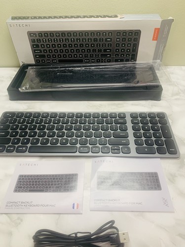 Satechi Compact Backlit Bluetooth Keyboard For mac - Picture 2 of 7