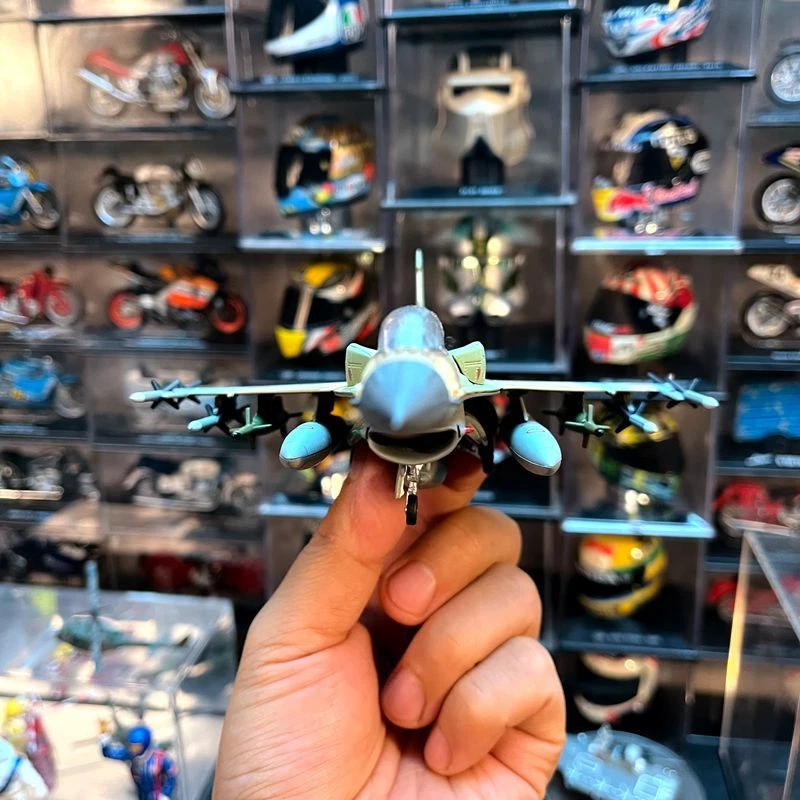 1: 72 US F-16I Storm Two seat Multi mission Fighter Metal Model with Weapon Whee - Image 2 of 4