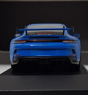 9) Porsche 911 (992) GT3 2021 Shark Blue 1:43 Minichamps