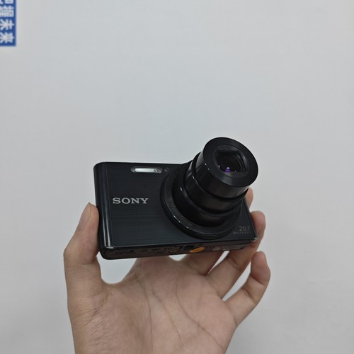 Test du Sony DSCW830 : compact et puissant 20.1 Mpix