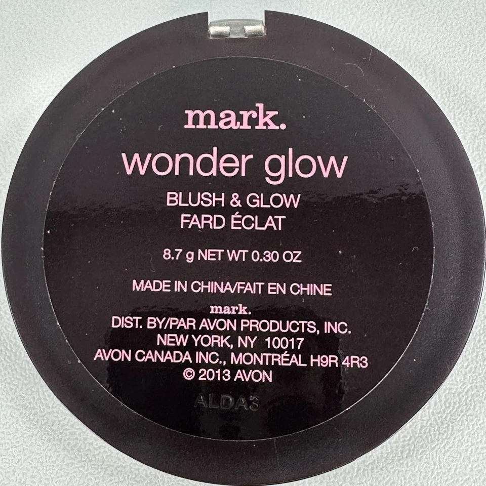 Avon Mark Wonder Glow Blush & Glow 8.7 g - Image 2 of 3