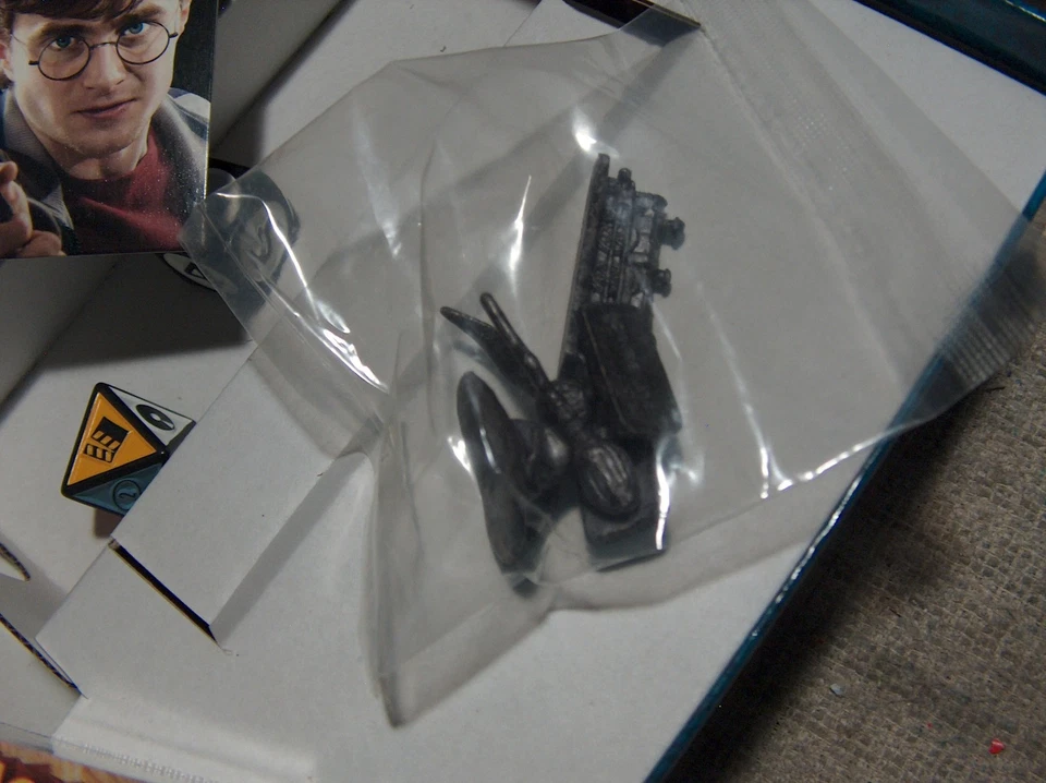 Scene It? HARRY POTTER: THE COMPLETE CINEMATIC JOURNEY DVD Game New open box - Image 3 of 4