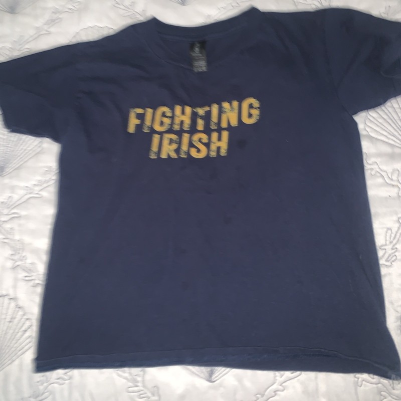 Fighting Irish! Noted Dame Gildan Kids D Small