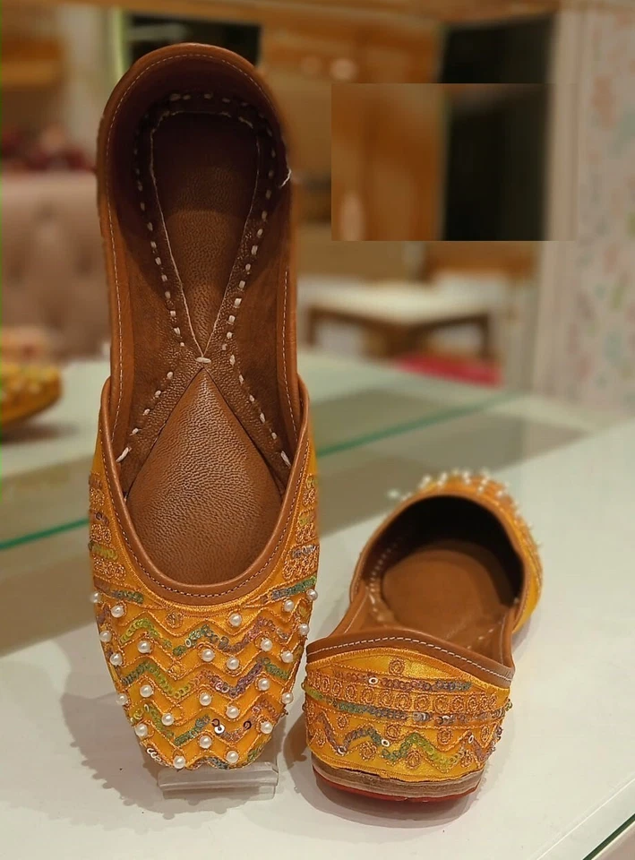 Ballet Jutti Mojari Etnici Indiani Per Donne Taglia USA 5-10 Motivi Oro Marrone - Immagine 4 di 4