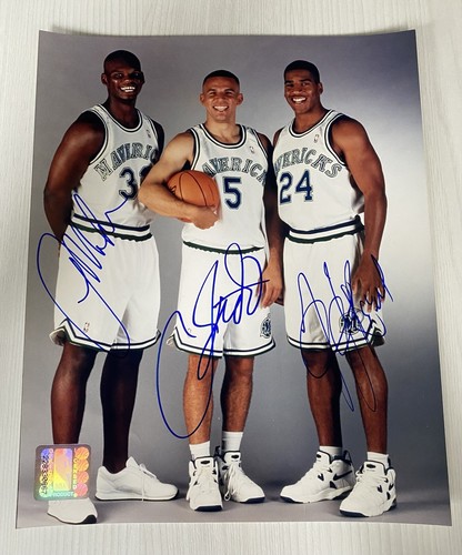 JASON KIDD & JAMAAL MASHBURN & JIMMY JACKSON SIGNED 8x10 PHOTO MAVS