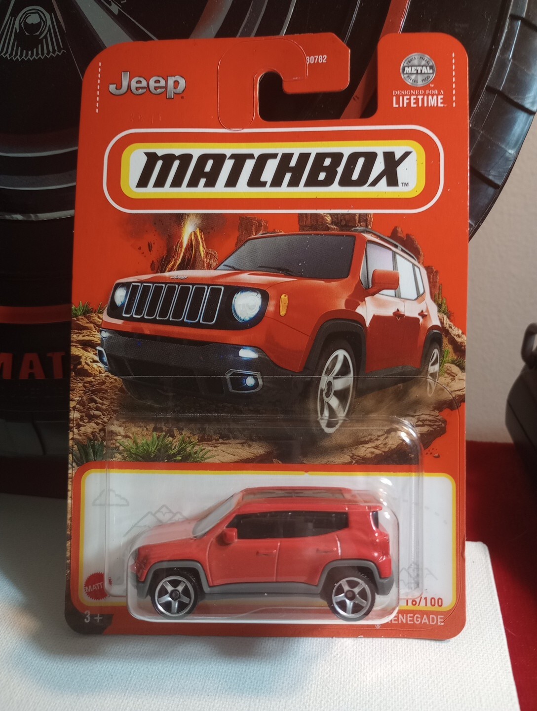 Matchbox-2024 Mainline 16/100 '19 Jeep Renegade BBHVL82 Orange 5sp Chrome Wheels