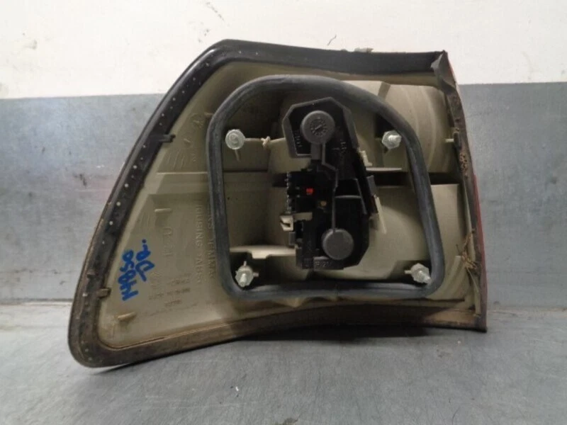 62215 piloto trasero derecho para OPEL OMEGA B 2.5 V6 CAT (L80) 1999 3853074 - Imagen 2 de 4