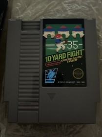 10-Yard Fight (Nintendo Entertainment System, 1985) NES Complete CIB Manual Box