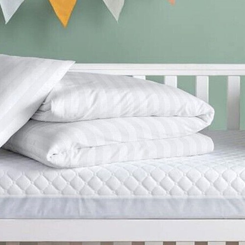 Cot Bed Duvet Microfibre Satin Stripe All Seasons 7.5 Tog - Slight Imperfection - Afbeelding 2 van 12