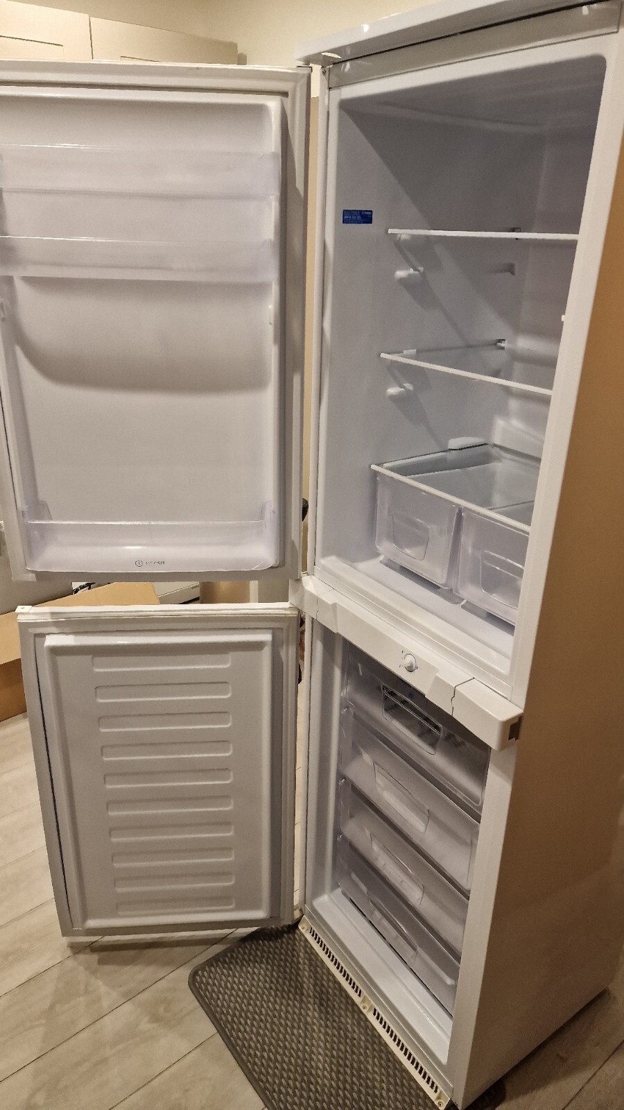 indesit integrated fridge freezer eBay