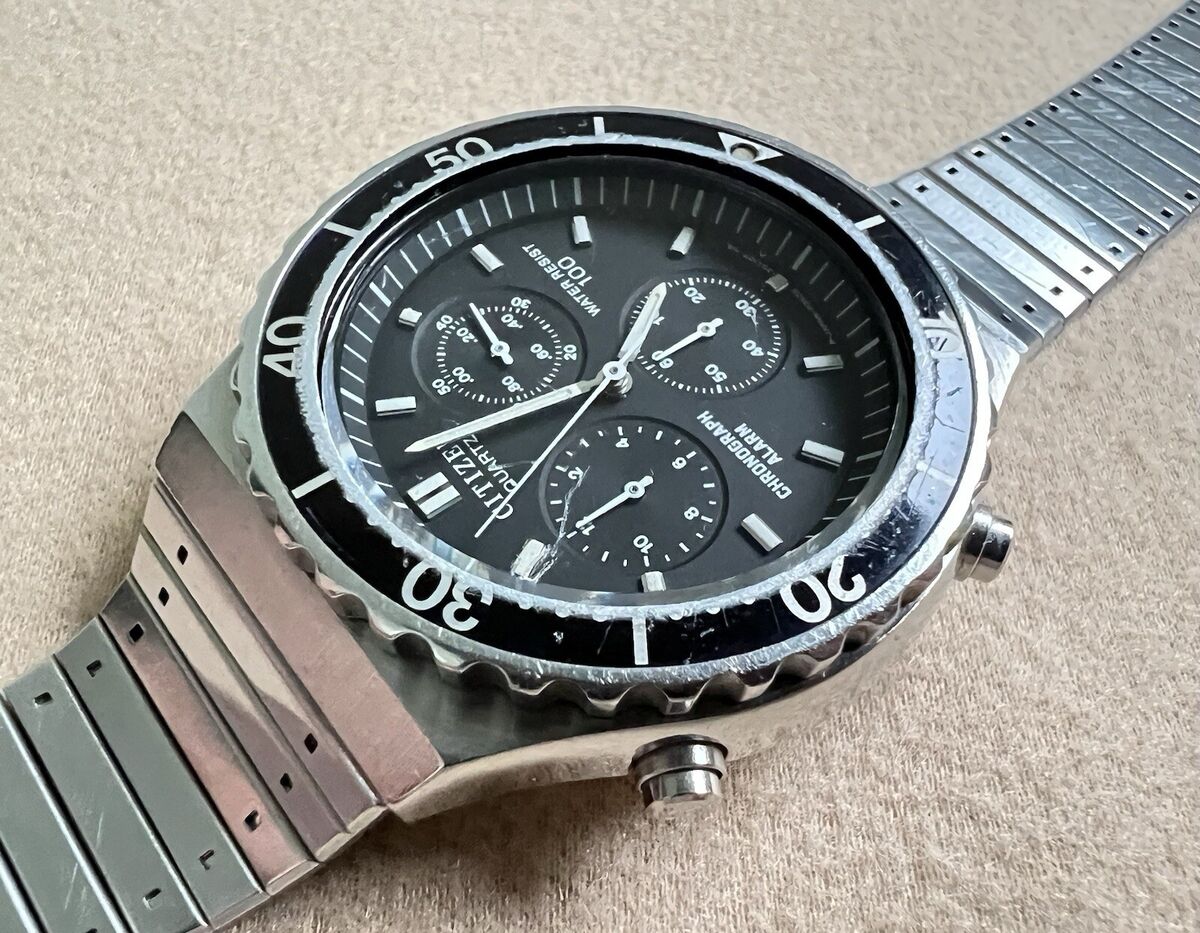 Citizen 3530-351011 TA Chronograph Wristwatch PREOWNED with Citizen 3530-351011 TA Chronograph Wristwatch PREOWNED with