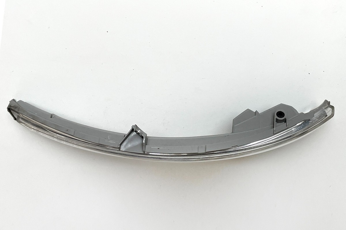 OEM MERCEDES GLE GLS W167 G W463 Outside Mirror Indicator Light  