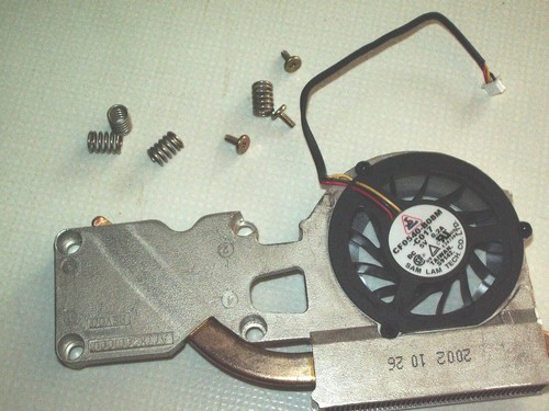 Toshiba Satellite 1110 Series CPU Fan Heat Sink Kühler und Lüfter ATTK2001000