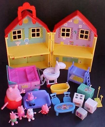 Peppa Pig's House Playset with 4 Figures Fold Out House with Carrying  Handle