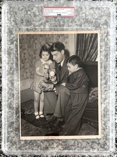 Joe DiMaggio Cards and Memorabilia Guide 11