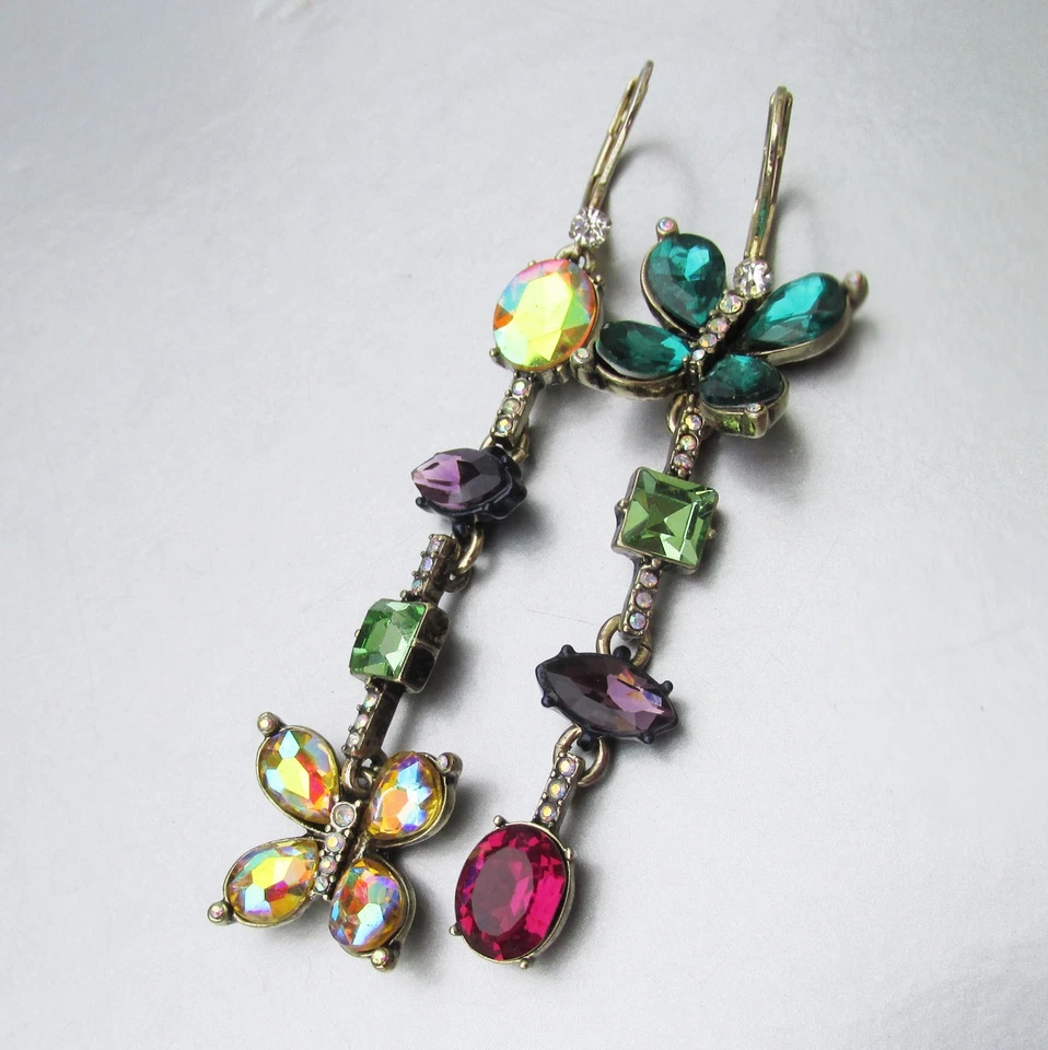 Pendientes colgantes retirados Betsey Johnson largos desajustes MARIPOSA diamantes de imitación Foto 4 de 4