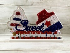 AGD Patriotic Decor - Cupcake de paleta Sweet Freedom bandeja de 3 niveles