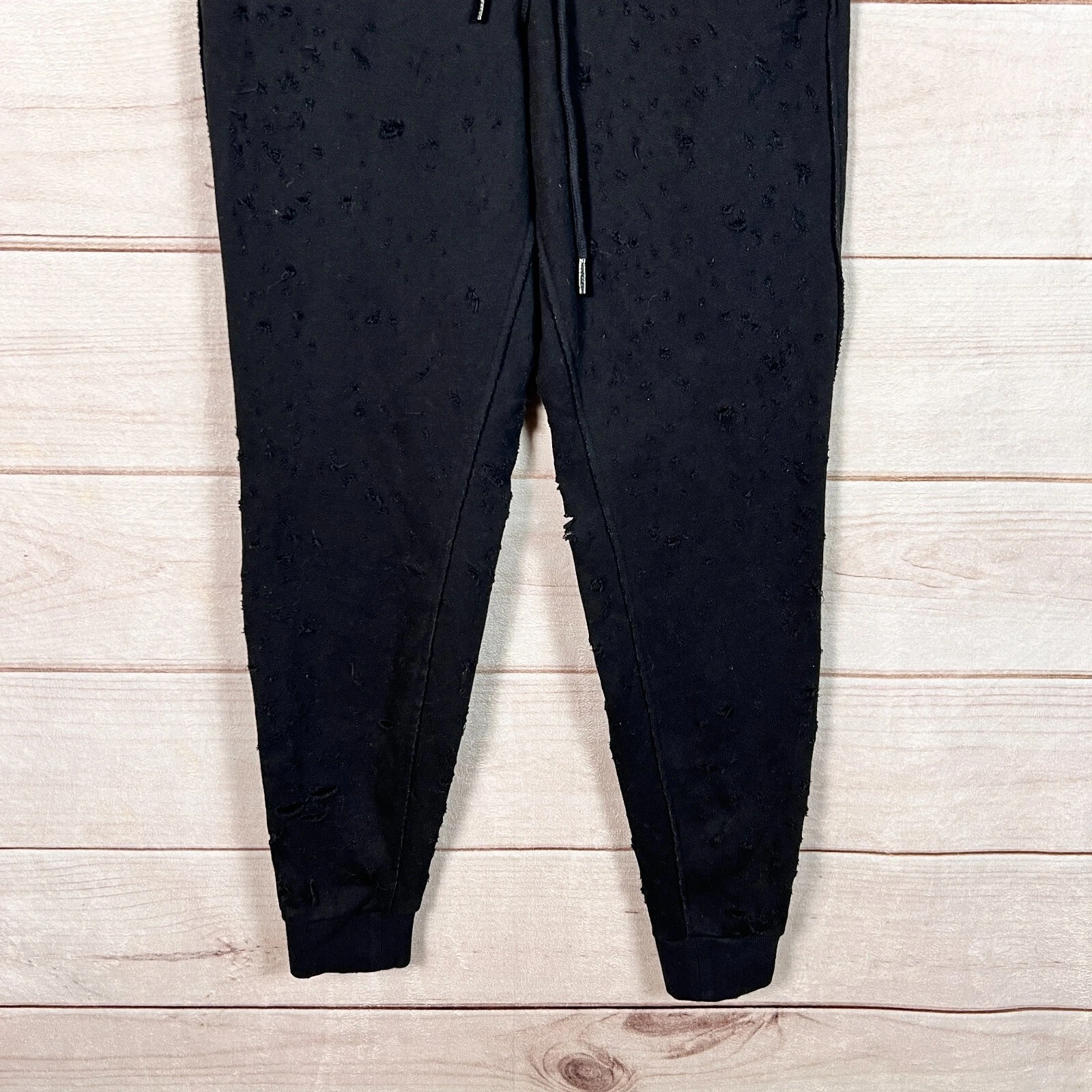 alo-yoga fierce pull on jogger drawstring distressed knit sweatpants