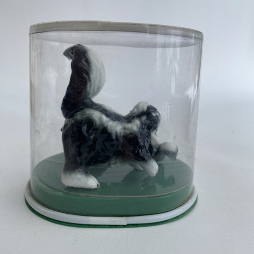 Vintage Bone China Miniature Skunk Family Figurine Set of 3 Mom 2 Babies Japan - Picture 4 of 4