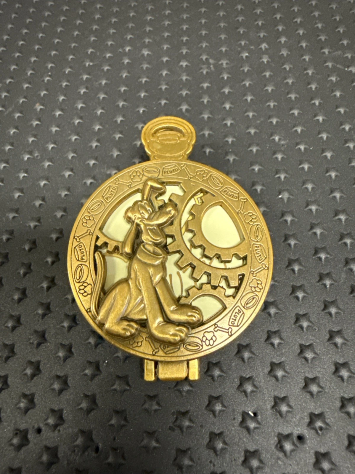 Disney Mickey & Friends Pocket Watch Hinged Pin Blind Box - Pluto