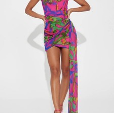 Fashion Nova Weekend Vacation Mini Dress Size M Strapless BNWT